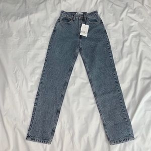 ZARA MOM JEANS